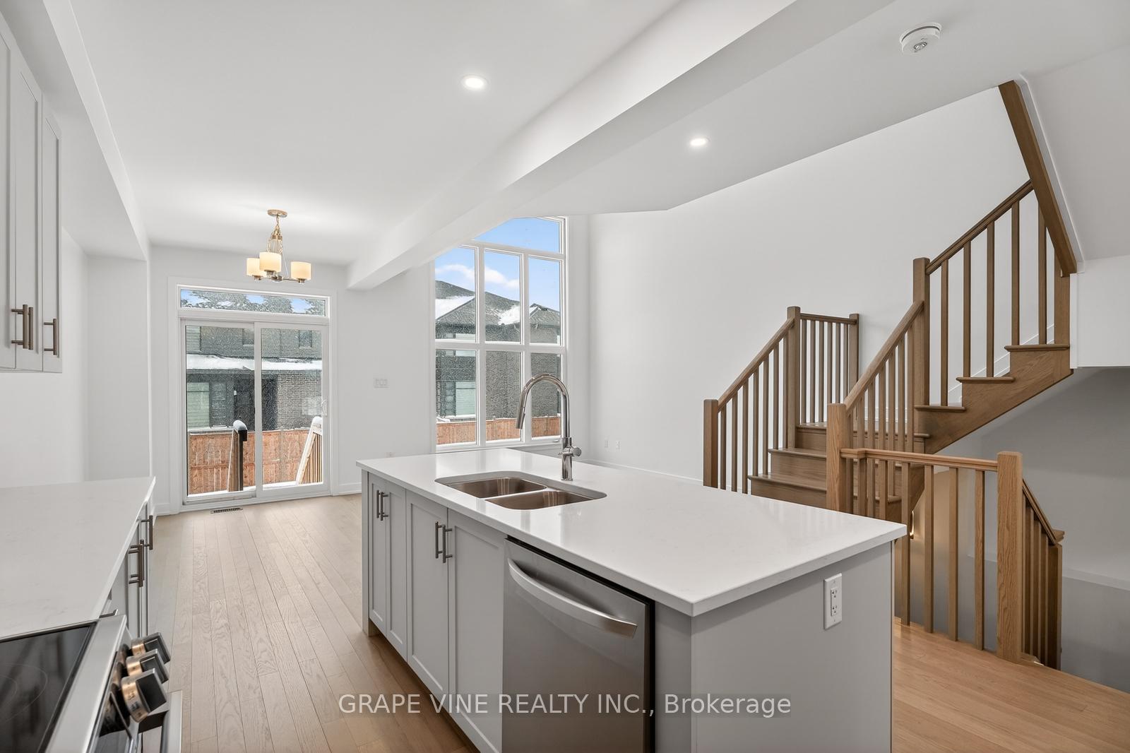 Photo 20 of 445 Haresfield Court, Ottawa, Riverside South/Gloucester Glen — HOMEH