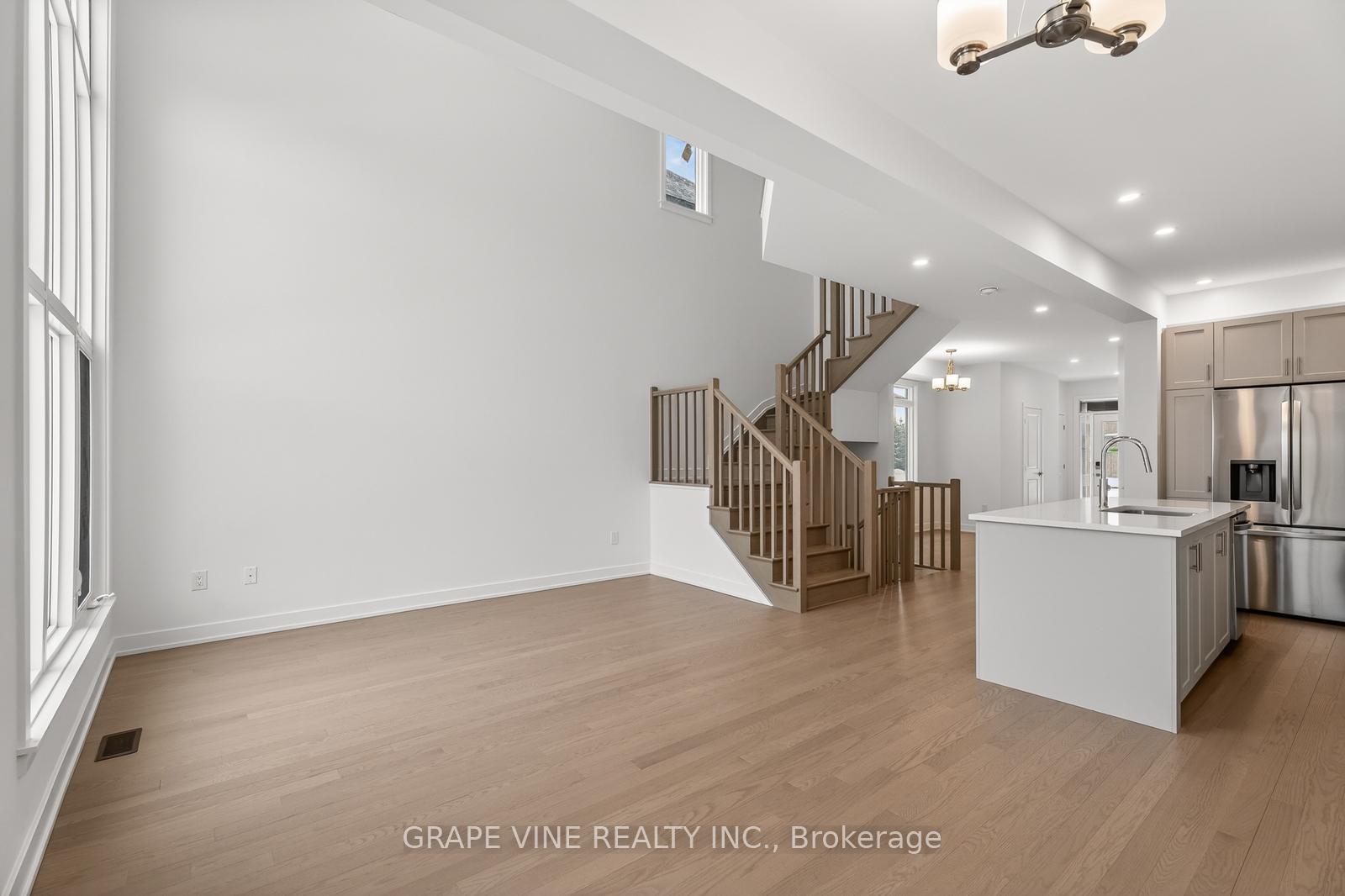 Photo 22 of 445 Haresfield Court, Ottawa, Riverside South/Gloucester Glen — HOMEH