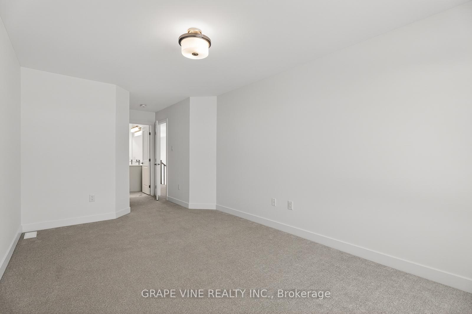 Photo 36 of 445 Haresfield Court, Ottawa, Riverside South/Gloucester Glen — HOMEH