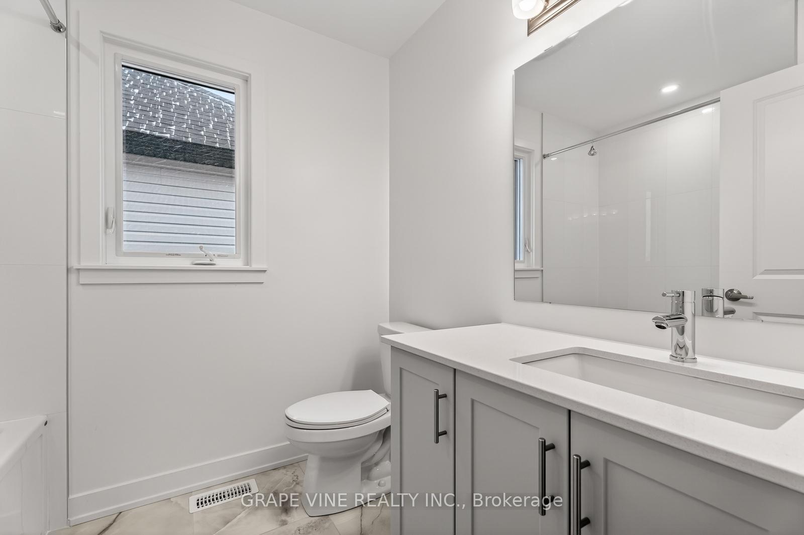Photo 25 of 445 Haresfield Court, Ottawa, Riverside South/Gloucester Glen — HOMEH