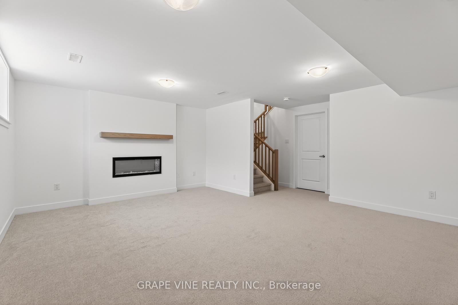 Photo 31 of 445 Haresfield Court, Ottawa, Riverside South/Gloucester Glen — HOMEH