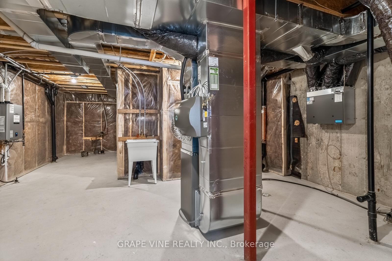 Photo 39 of 445 Haresfield Court, Ottawa, Riverside South/Gloucester Glen — HOMEH