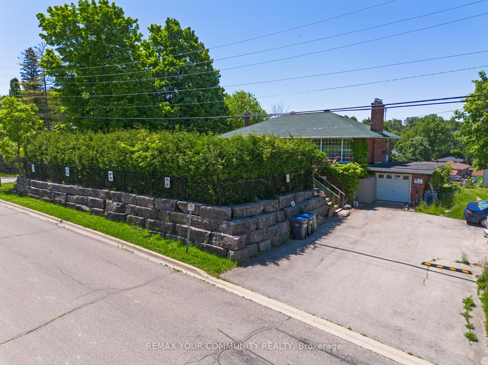 Photo 10 of 58 Old King Road, Caledon, Bolton East — HOMEH