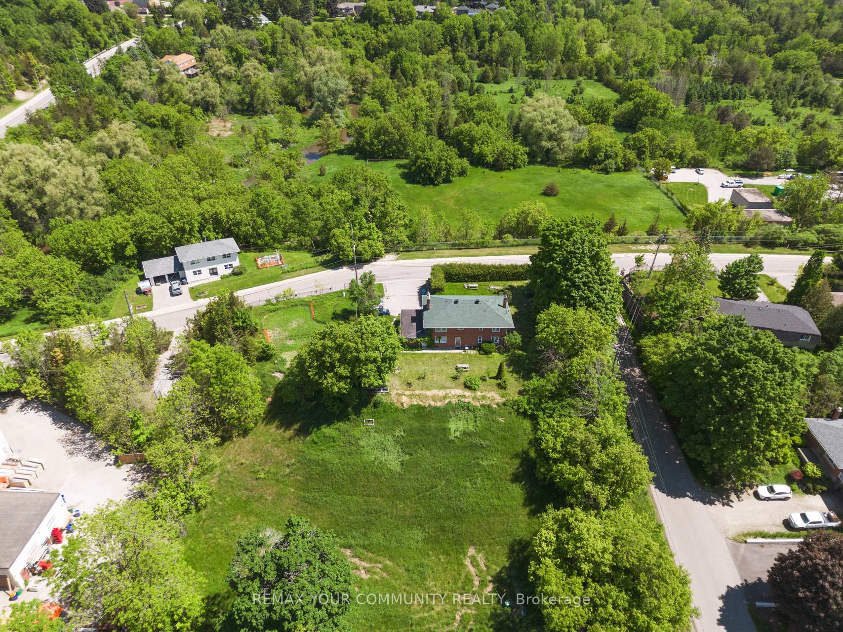 Photo 9 of 58 Old King Road, Caledon, Bolton East — HOMEH