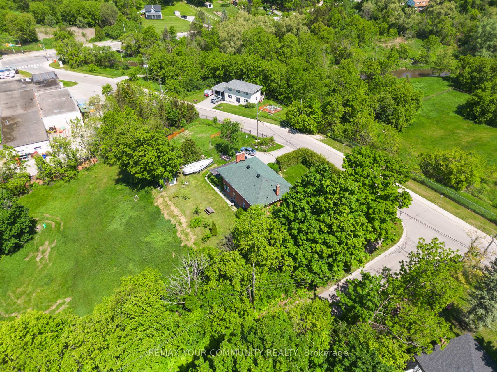 Photo 22 of 58 Old King Road, Caledon, Bolton East — HOMEH