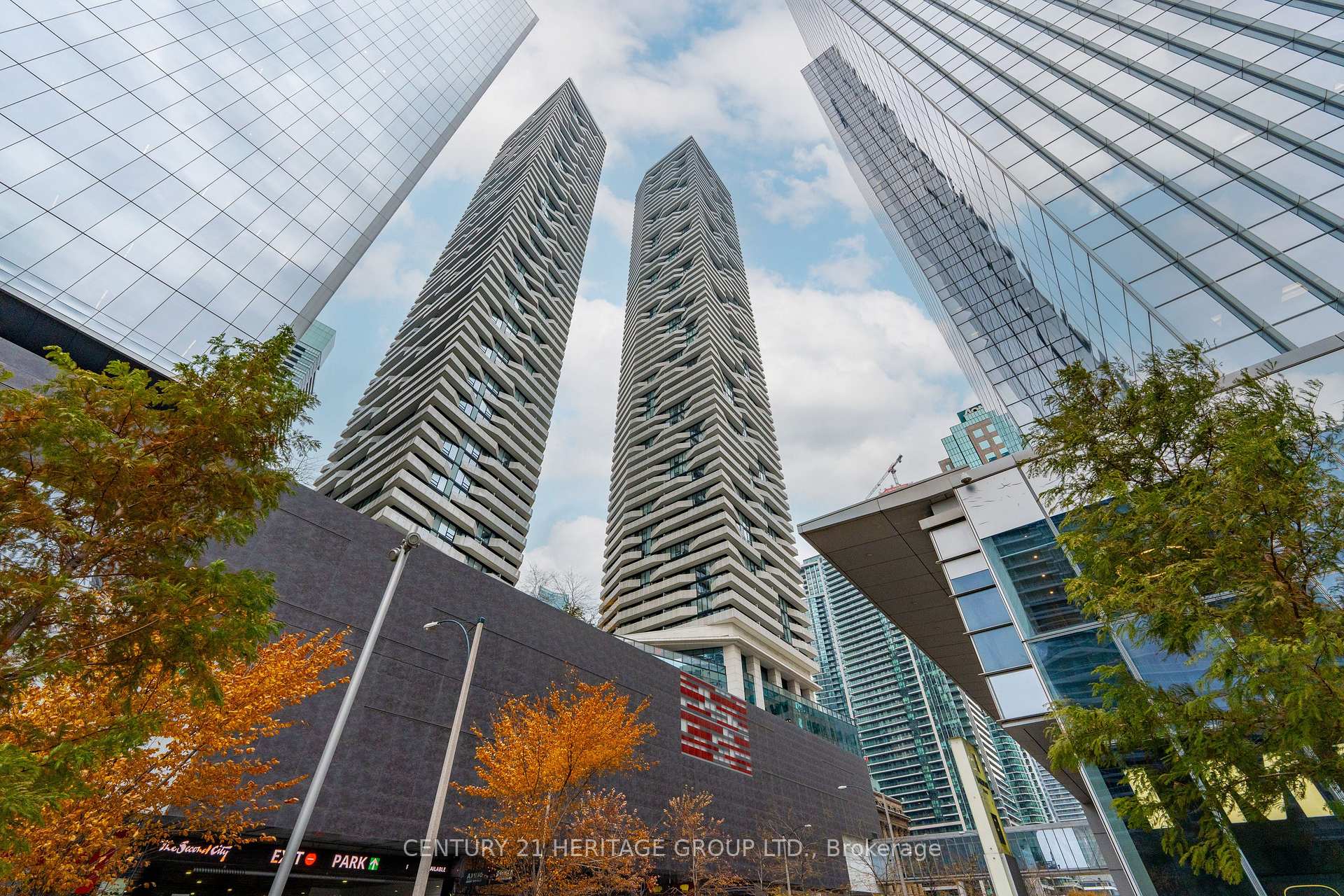 Photo 1 of Unit 4602, 88 Harbour Street, Toronto, Waterfront Communities — HOMEH