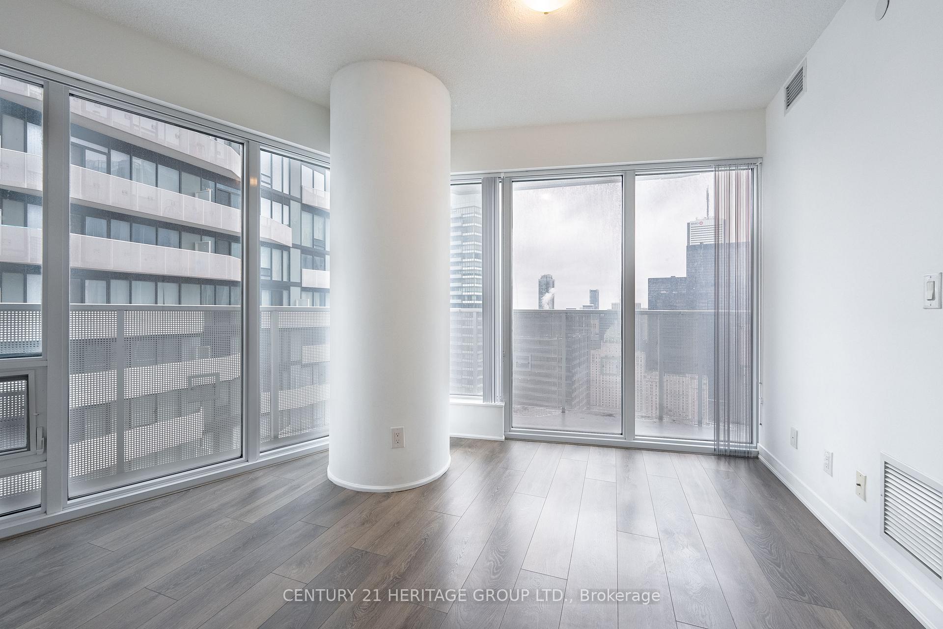 Photo 10 of Unit 4602, 88 Harbour Street, Toronto, Waterfront Communities — HOMEH