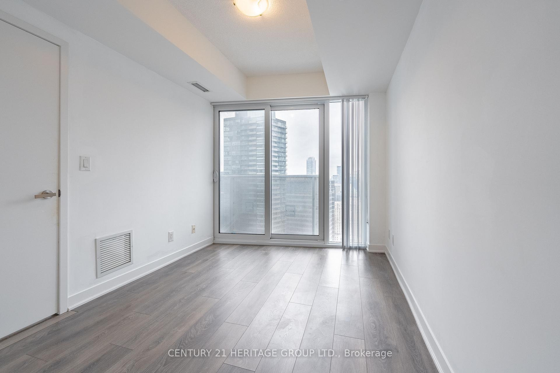Photo 19 of Unit 4602, 88 Harbour Street, Toronto, Waterfront Communities — HOMEH