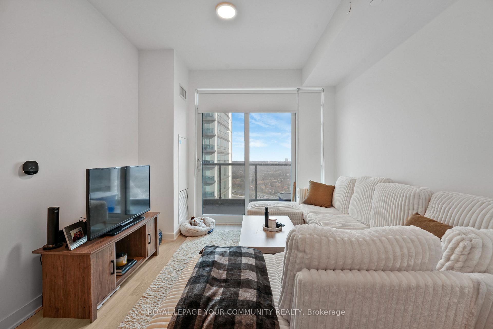 Photo 25 of Unit A909, 30 Upper Mall Way, Vaughan, Brownridge — HOMEH