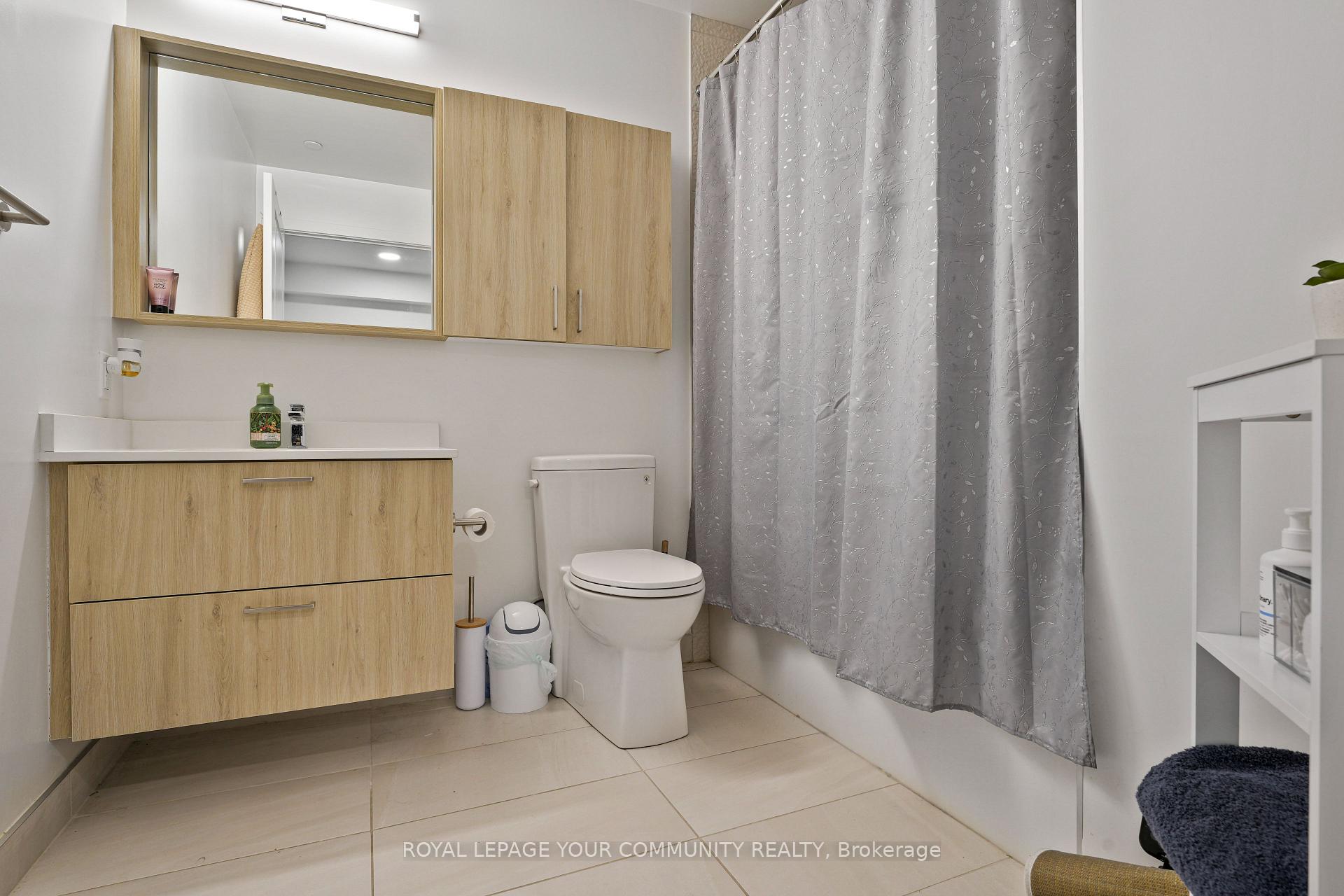 Photo 20 of Unit A909, 30 Upper Mall Way, Vaughan, Brownridge — HOMEH
