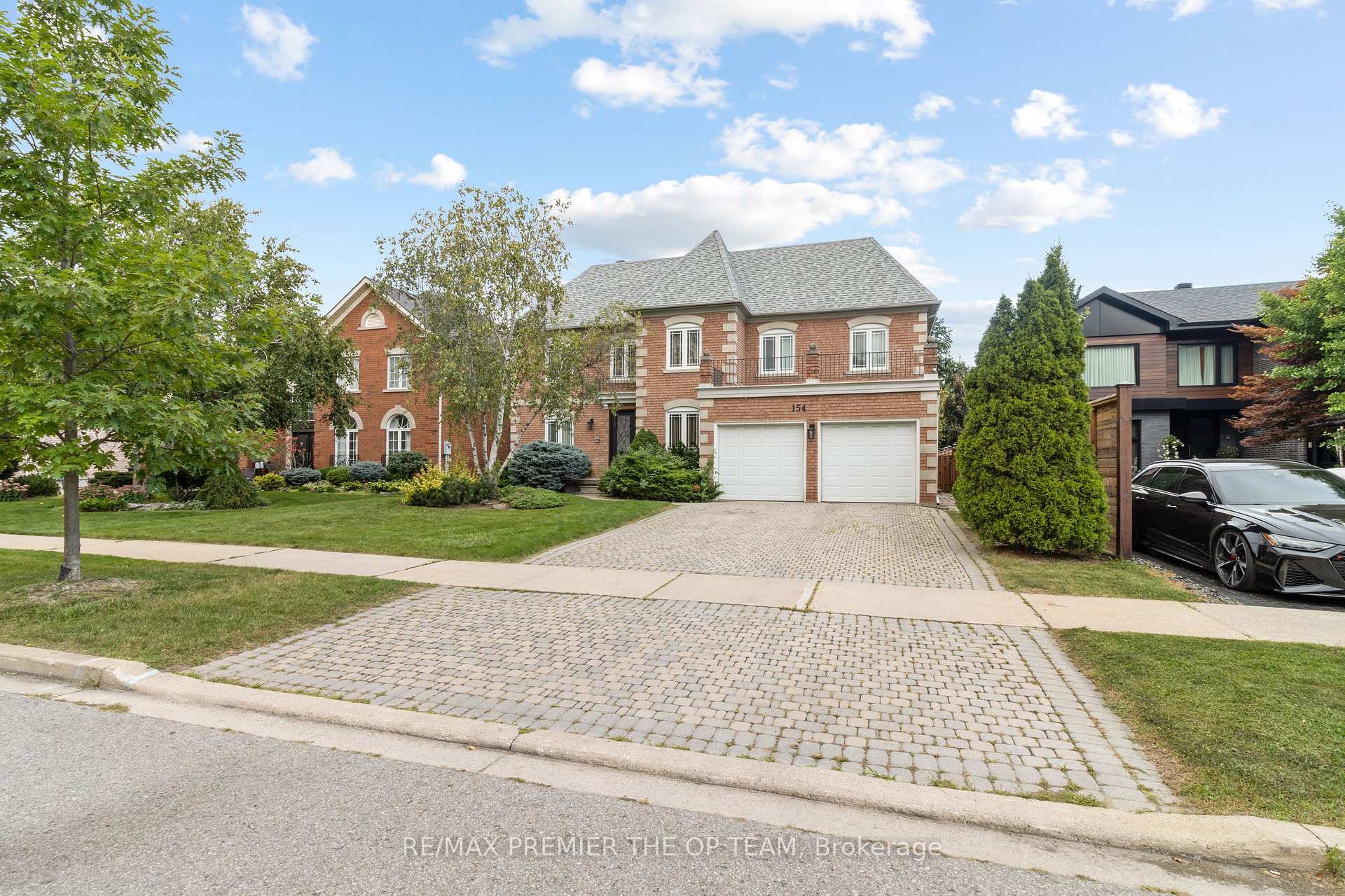 Photo 2 of 154 Flushing Avenue, Vaughan, East Woodbridge — HOMEH