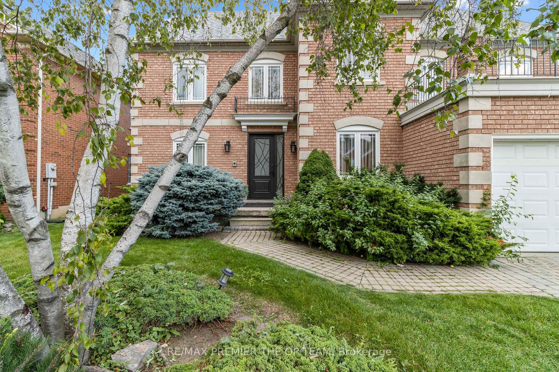 Photo 3 of 154 Flushing Avenue, Vaughan, East Woodbridge — HOMEH