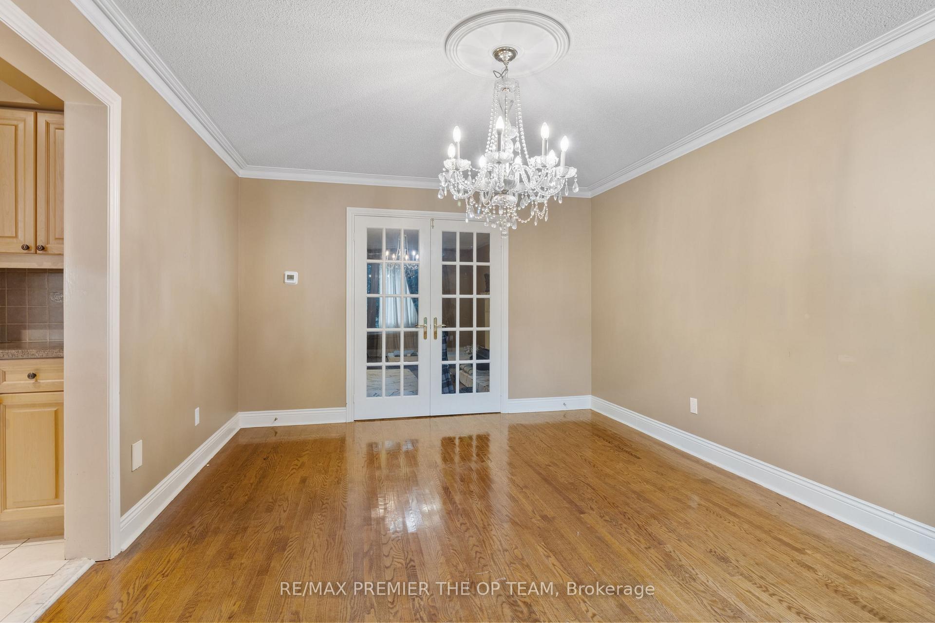 Photo 19 of 154 Flushing Avenue, Vaughan, East Woodbridge — HOMEH