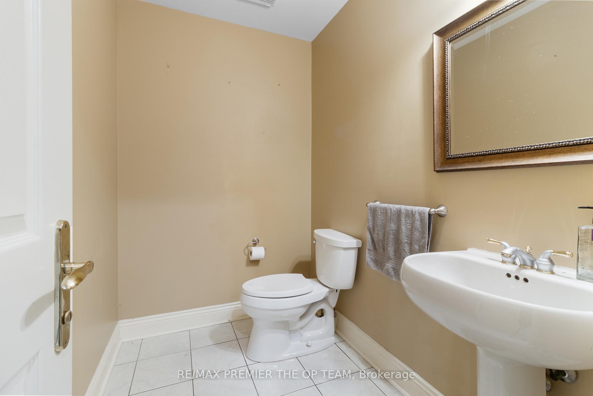 Photo 20 of 154 Flushing Avenue, Vaughan, East Woodbridge — HOMEH