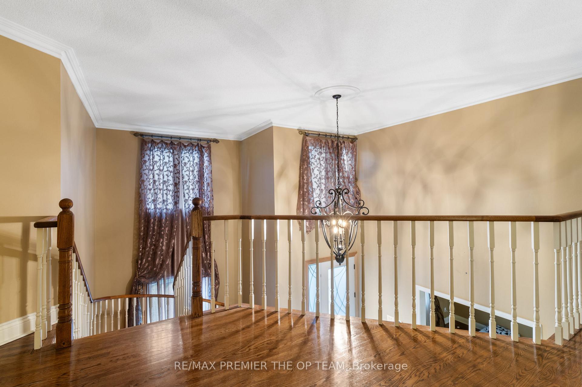 Photo 26 of 154 Flushing Avenue, Vaughan, East Woodbridge — HOMEH