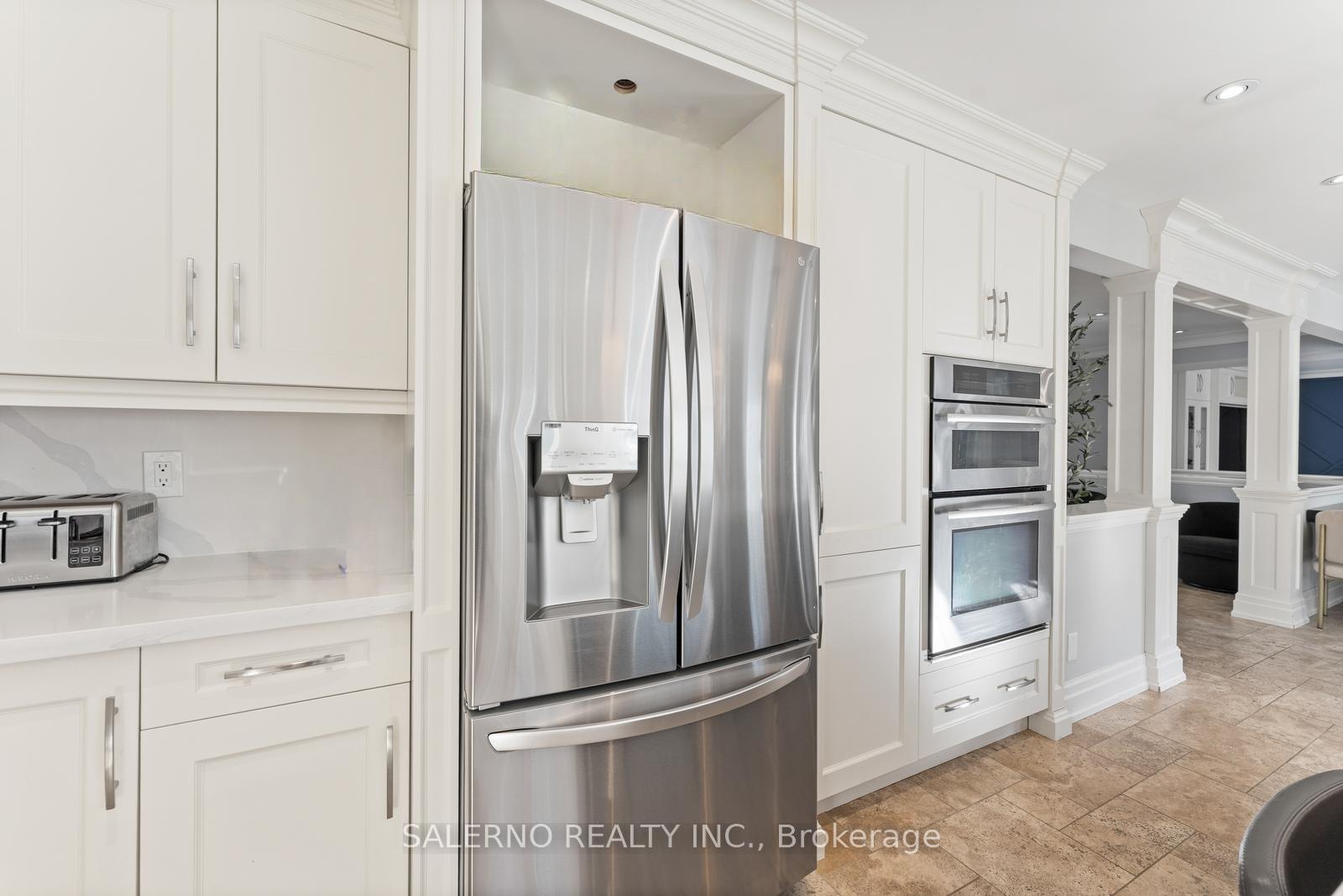 Photo 11 of 6 Ridgevale Drive, Markham, Box Grove — HOMEH