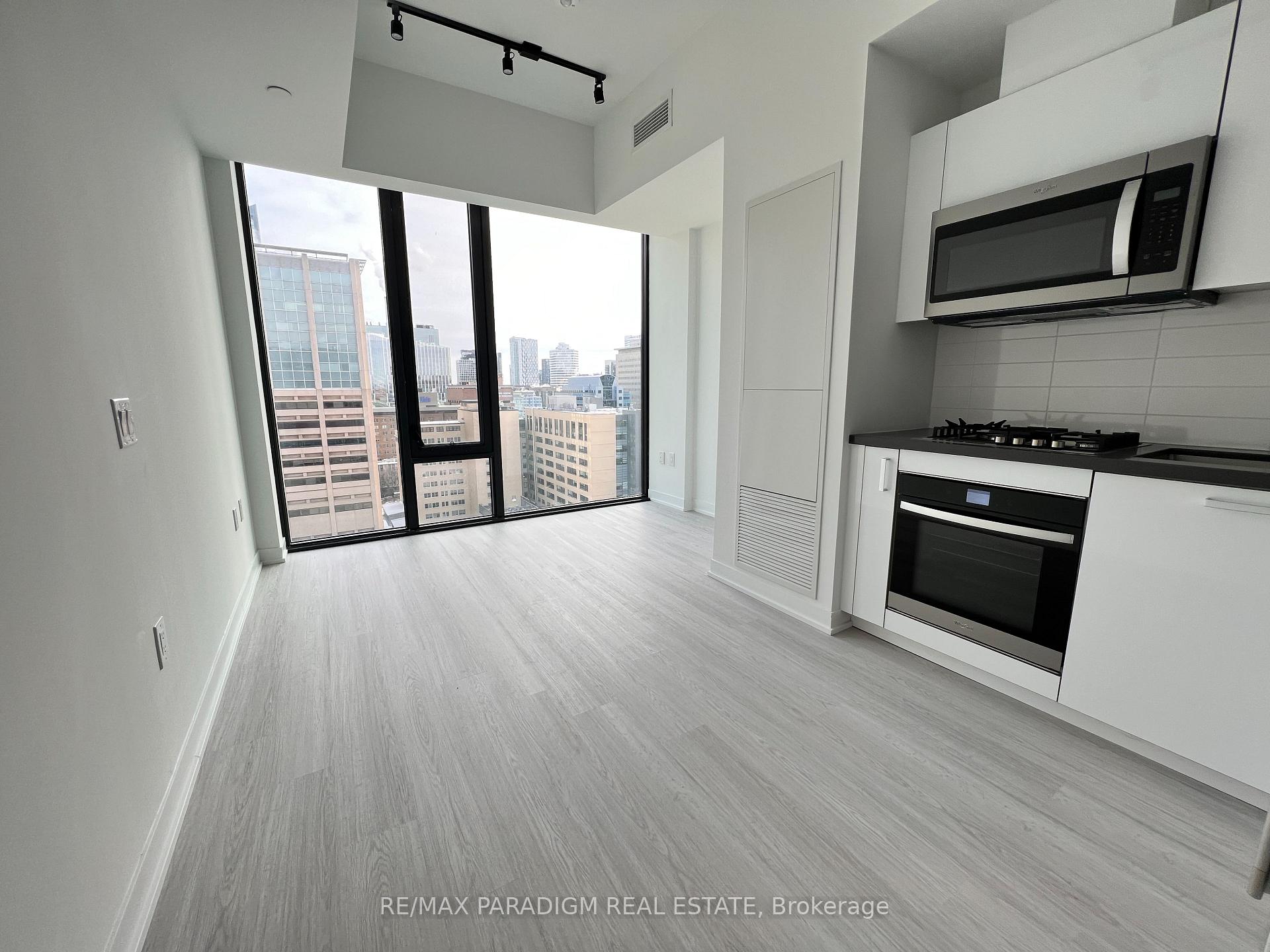 Photo 2 of Unit 1706, 195 McCaul Street, Toronto, Kensington-Chinatown — HOMEH