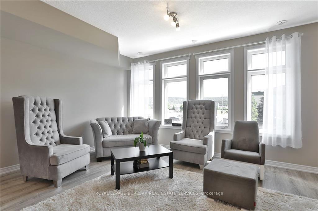 Photo 10 of 65 Esplanade Lane, Grimsby, Grimsby Beach — HOMEH
