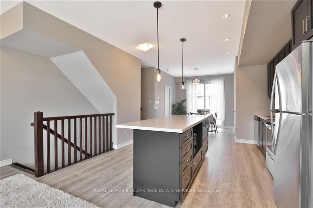 Photo 4 of 65 Esplanade Lane, Grimsby, Grimsby Beach — HOMEH