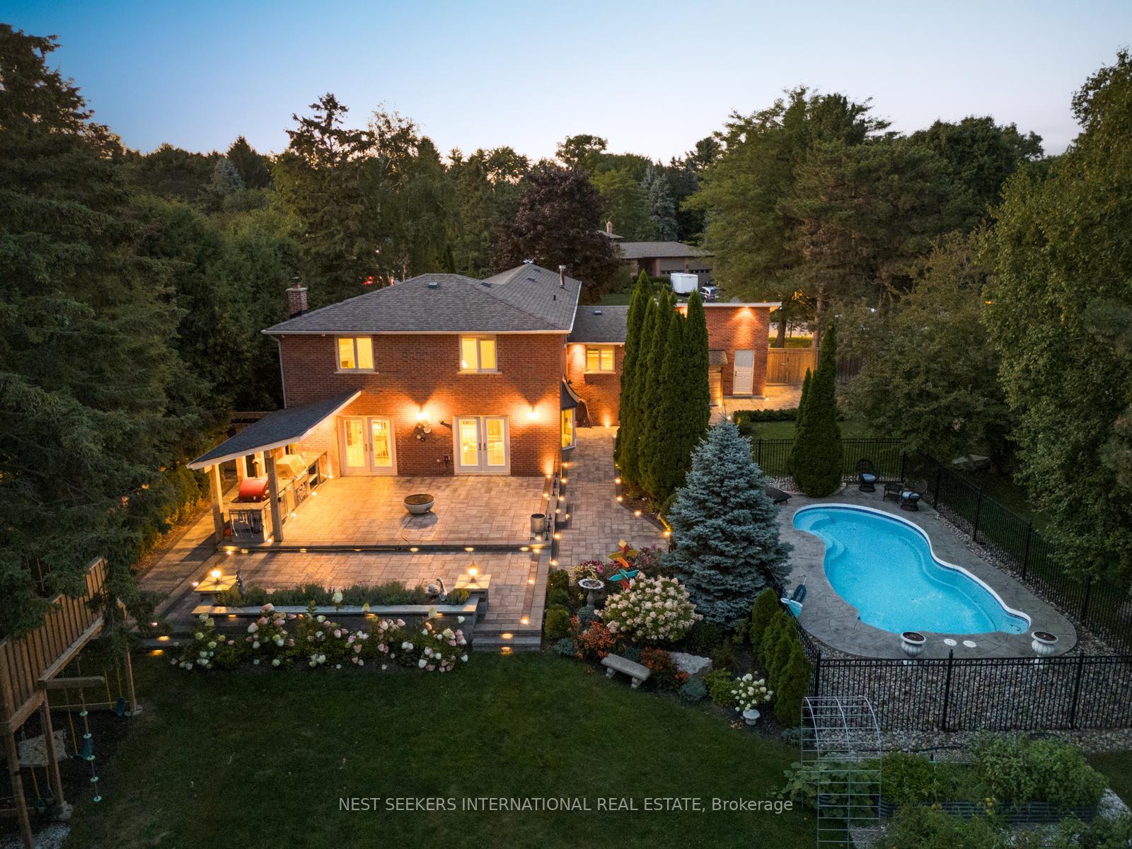 Photo 2 of 51 Ellis Avenue, King, Nobleton — HOMEH