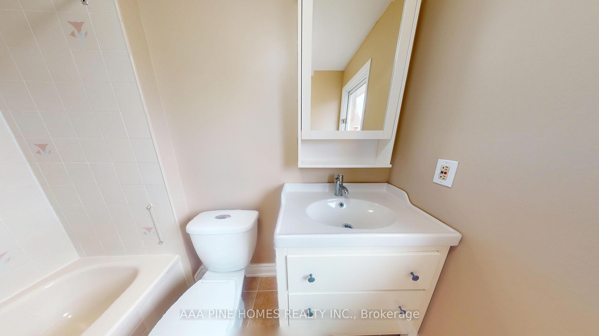 Photo 10 of 600 Whistler Drive, Oshawa, Northglen — HOMEH