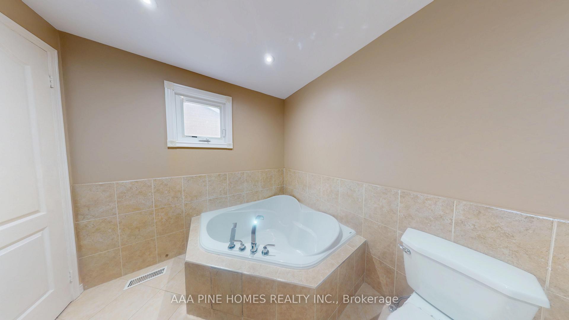 Photo 42 of 600 Whistler Drive, Oshawa, Northglen — HOMEH