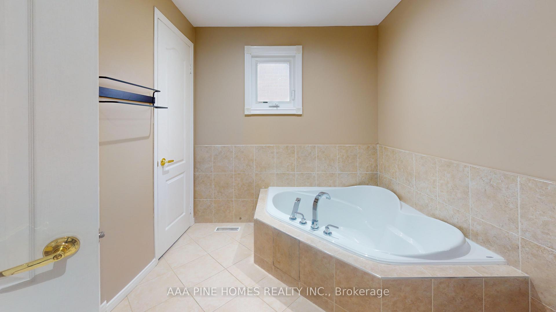 Photo 26 of 600 Whistler Drive, Oshawa, Northglen — HOMEH