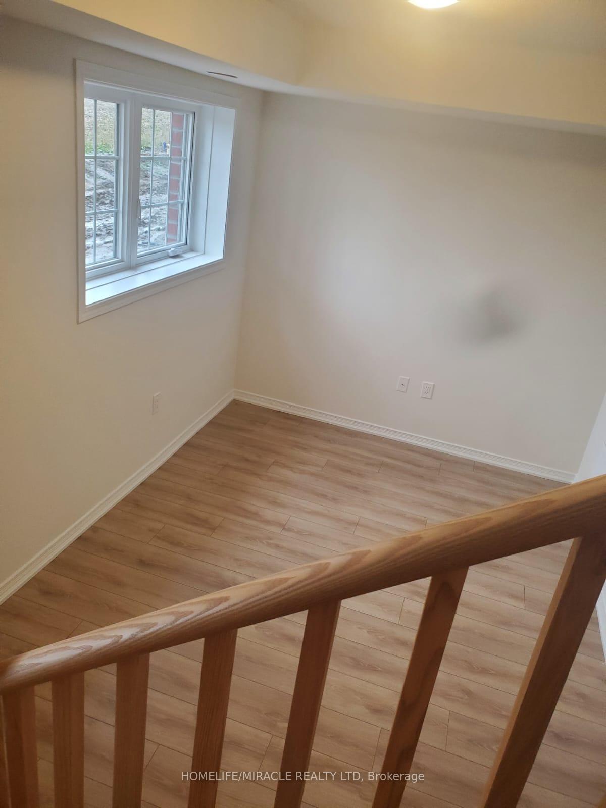 Photo 11 of Unit 34, 2679 Magdalen Path, Oshawa, Windfields — HOMEH