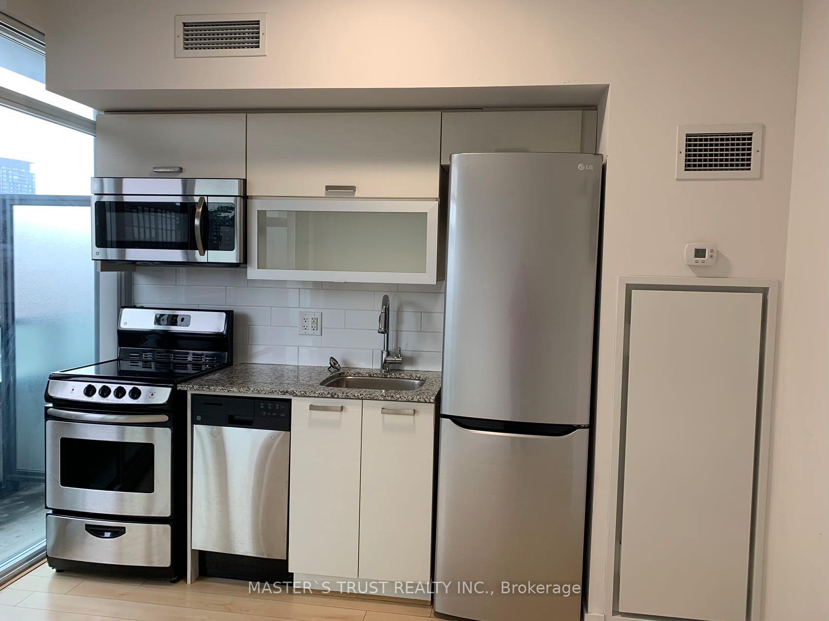 Photo 2 of Unit 621E, 36 Lisgar Street, Toronto, Little Portugal — HOMEH