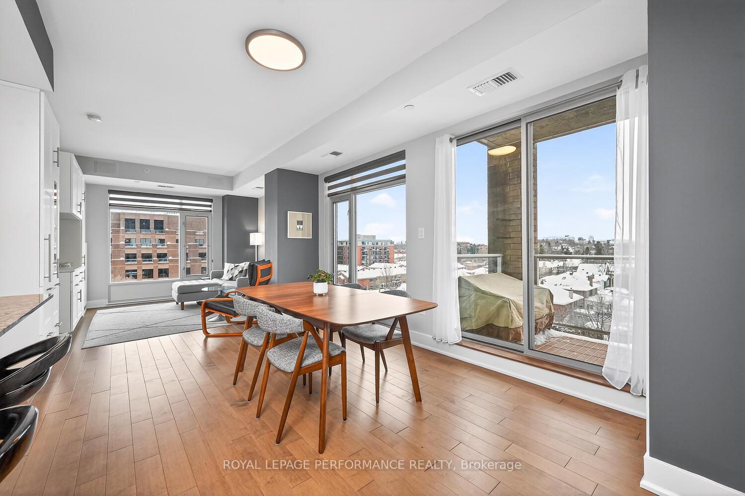 Photo 7 of Unit 801, 100 Champagne Avenue S, Ottawa, West Centre Town — HOMEH