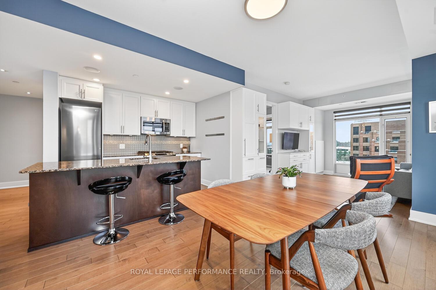 Photo 11 of Unit 801, 100 Champagne Avenue S, Ottawa, West Centre Town — HOMEH