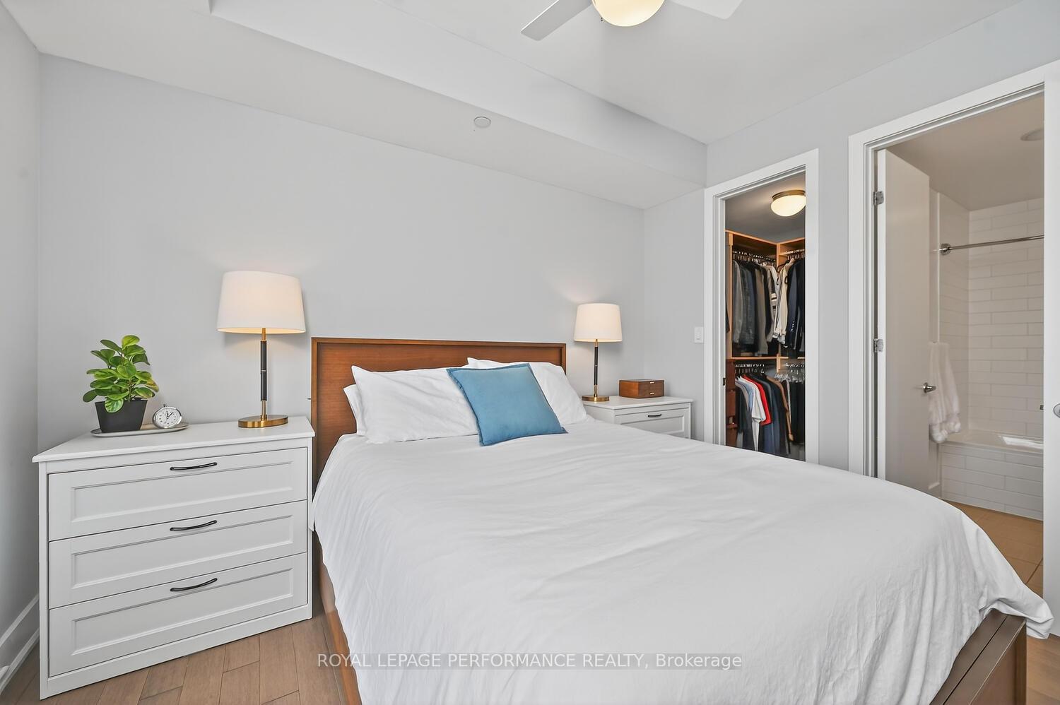 Photo 10 of Unit 801, 100 Champagne Avenue S, Ottawa, West Centre Town — HOMEH