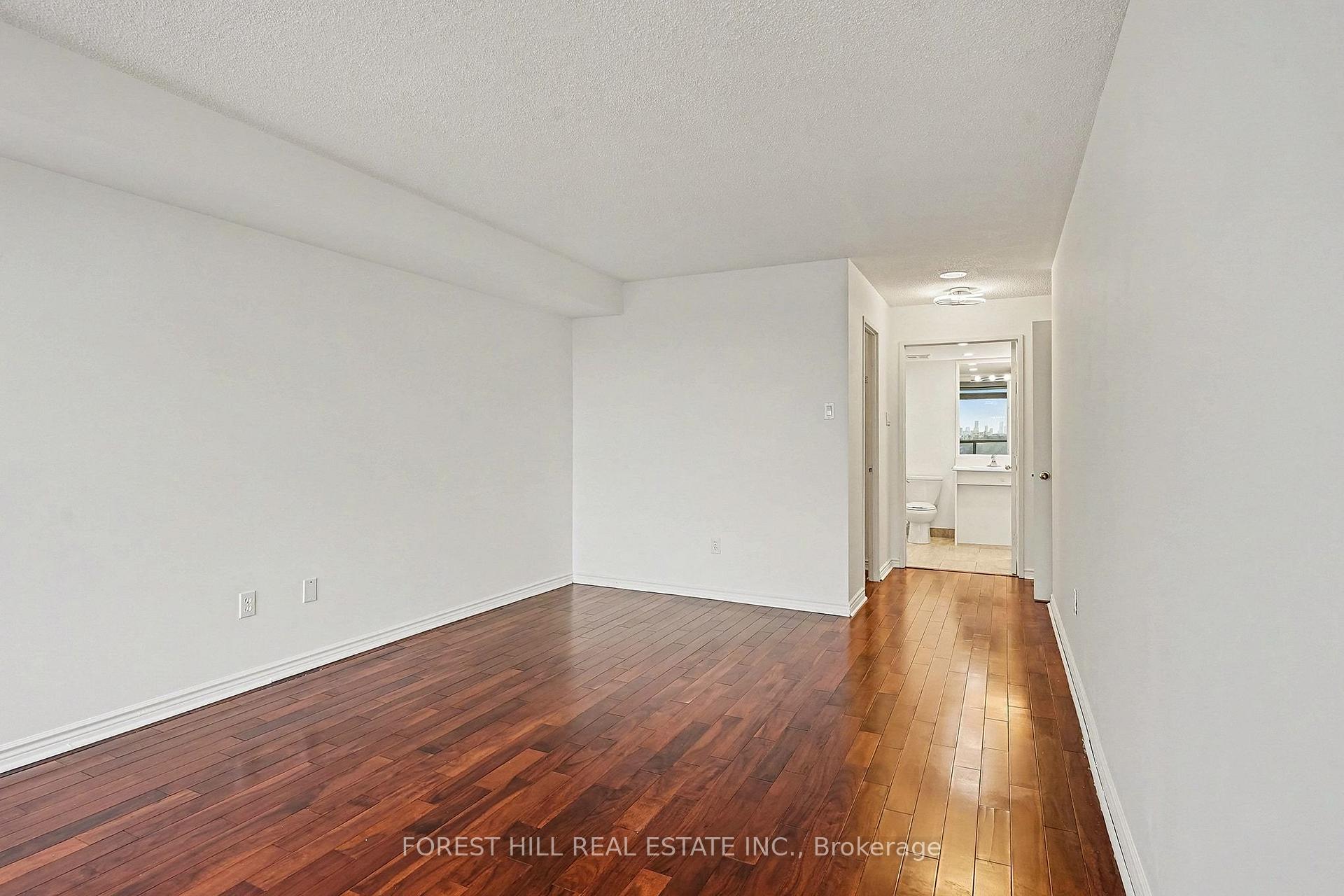 Photo 15 of Unit 1102, 7300 Yonge Street, Vaughan, Crestwood-Springfarm-Yorkhill — HOMEH