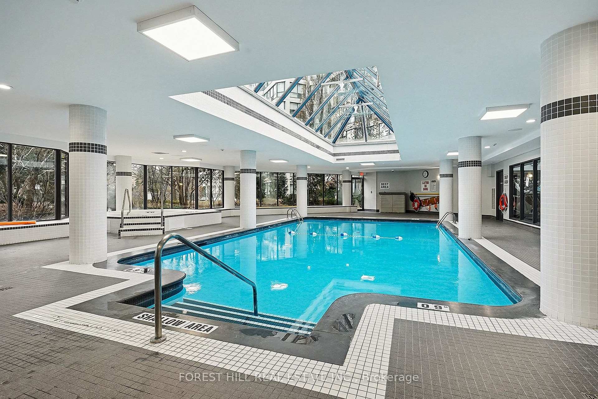 Photo 12 of Unit 1102, 7300 Yonge Street, Vaughan, Crestwood-Springfarm-Yorkhill — HOMEH