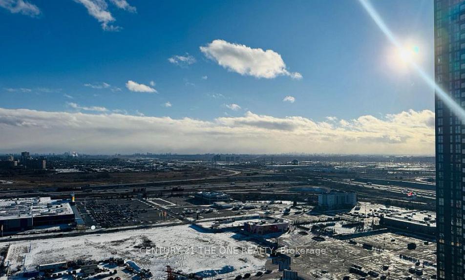 Photo 9 of Unit 2310, 8 Interchange Way, Vaughan, Vaughan Corporate Centre — HOMEH