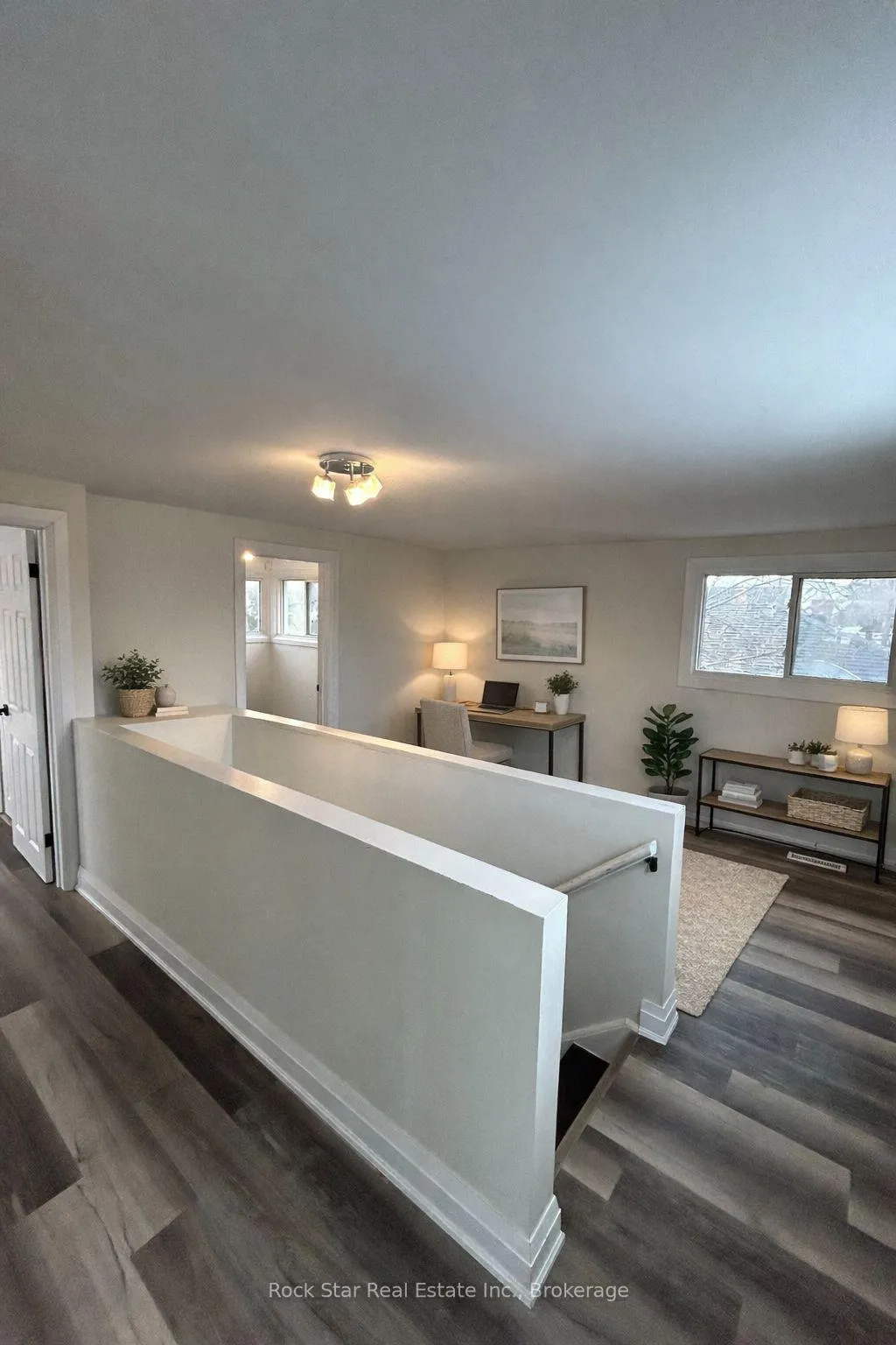 Photo 12 of 30 West 1st Street, Hamilton, Bonnington — HOMEH