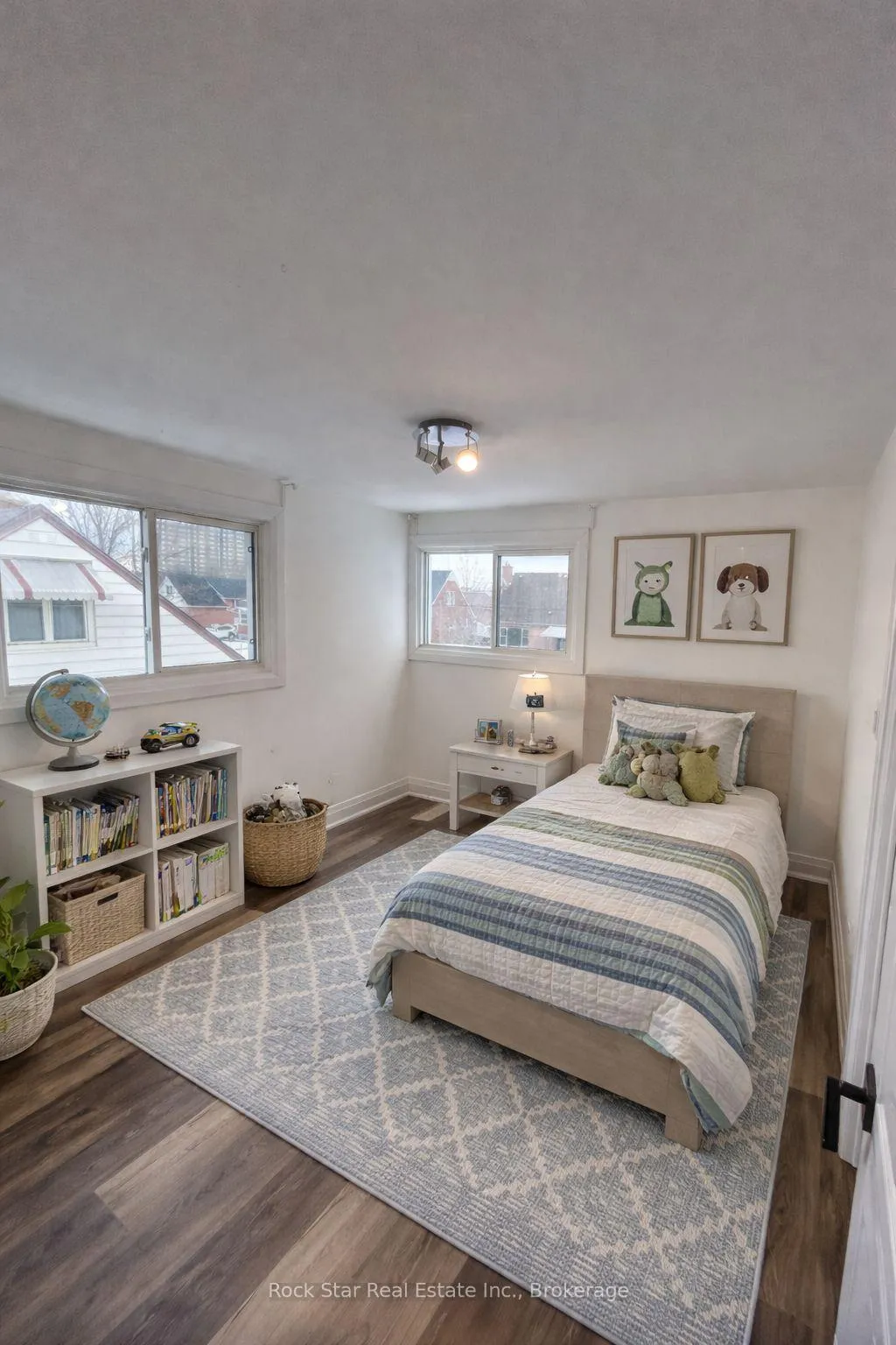 Photo 15 of 30 West 1st Street, Hamilton, Bonnington — HOMEH