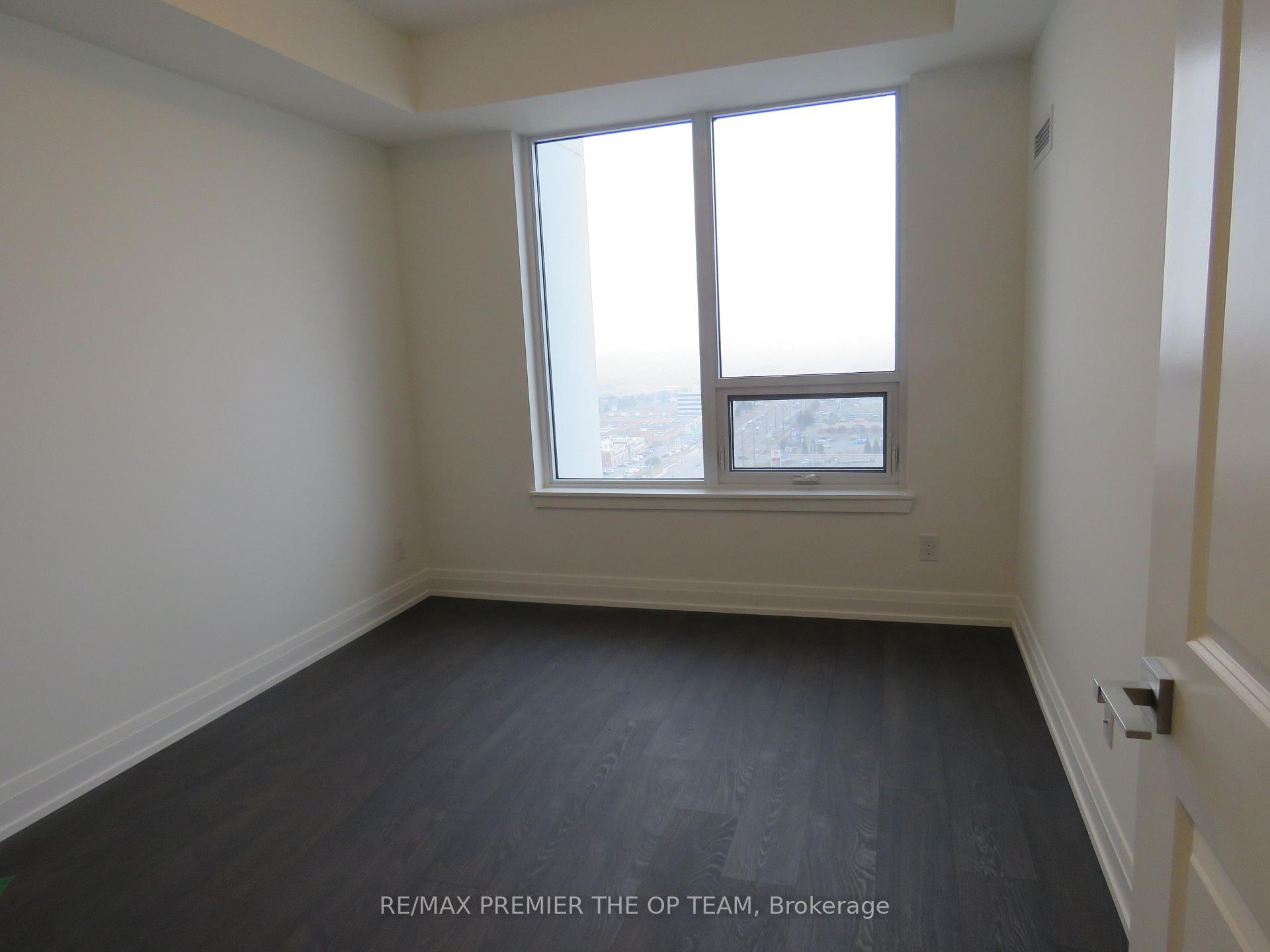 Photo 4 of Unit 2006, 3700 Highway 7, Vaughan, Vaughan Corporate Centre — HOMEH