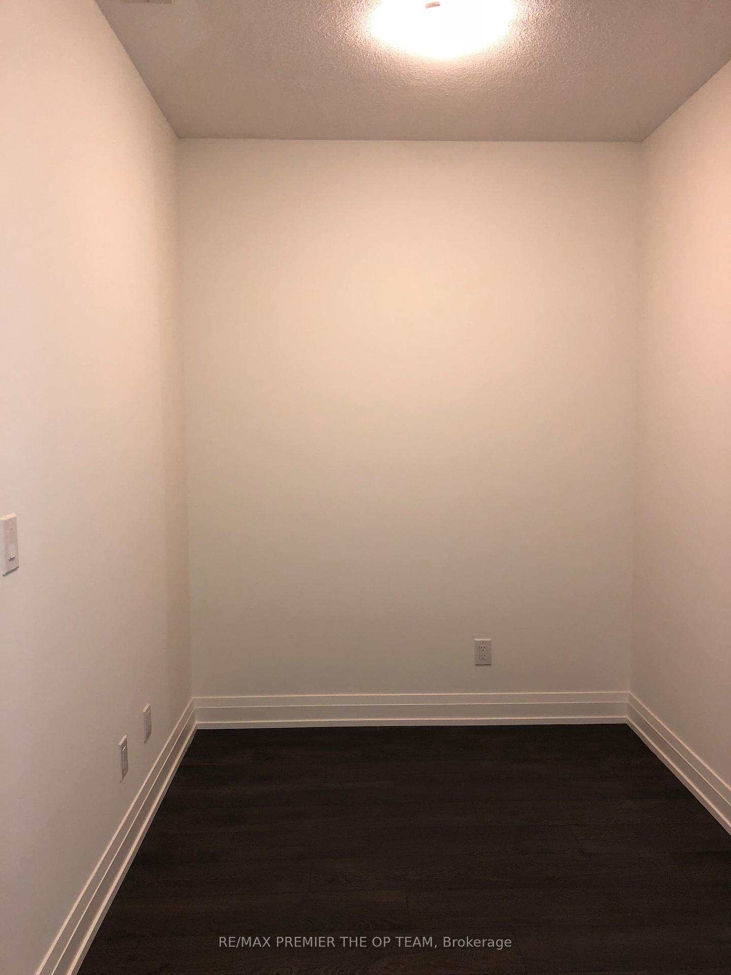 Photo 5 of Unit 2006, 3700 Highway 7, Vaughan, Vaughan Corporate Centre — HOMEH