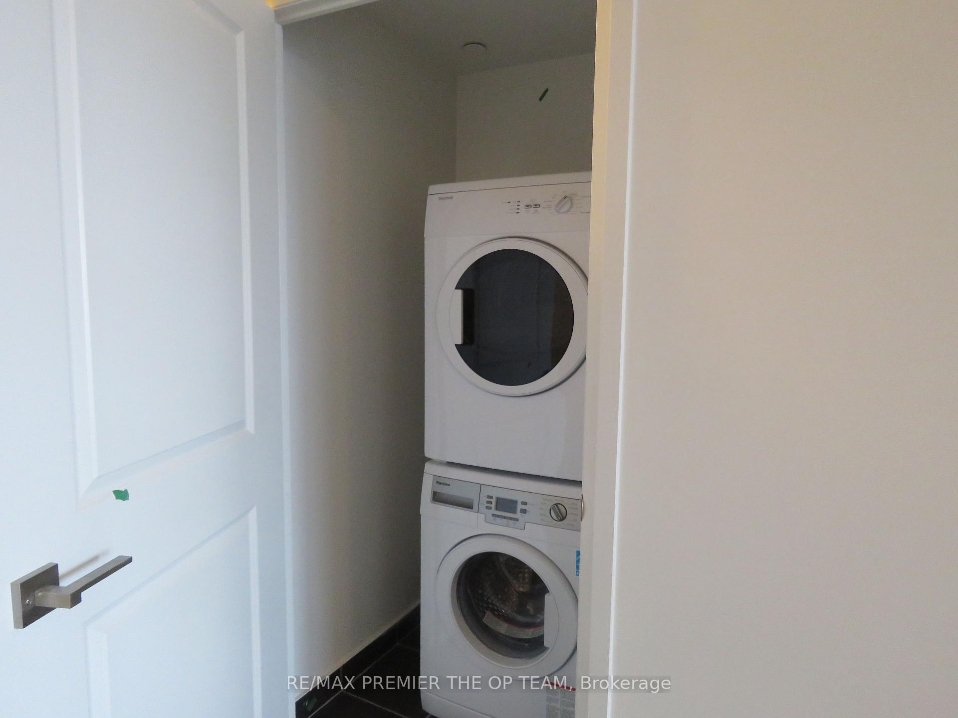 Photo 12 of Unit 2006, 3700 Highway 7, Vaughan, Vaughan Corporate Centre — HOMEH
