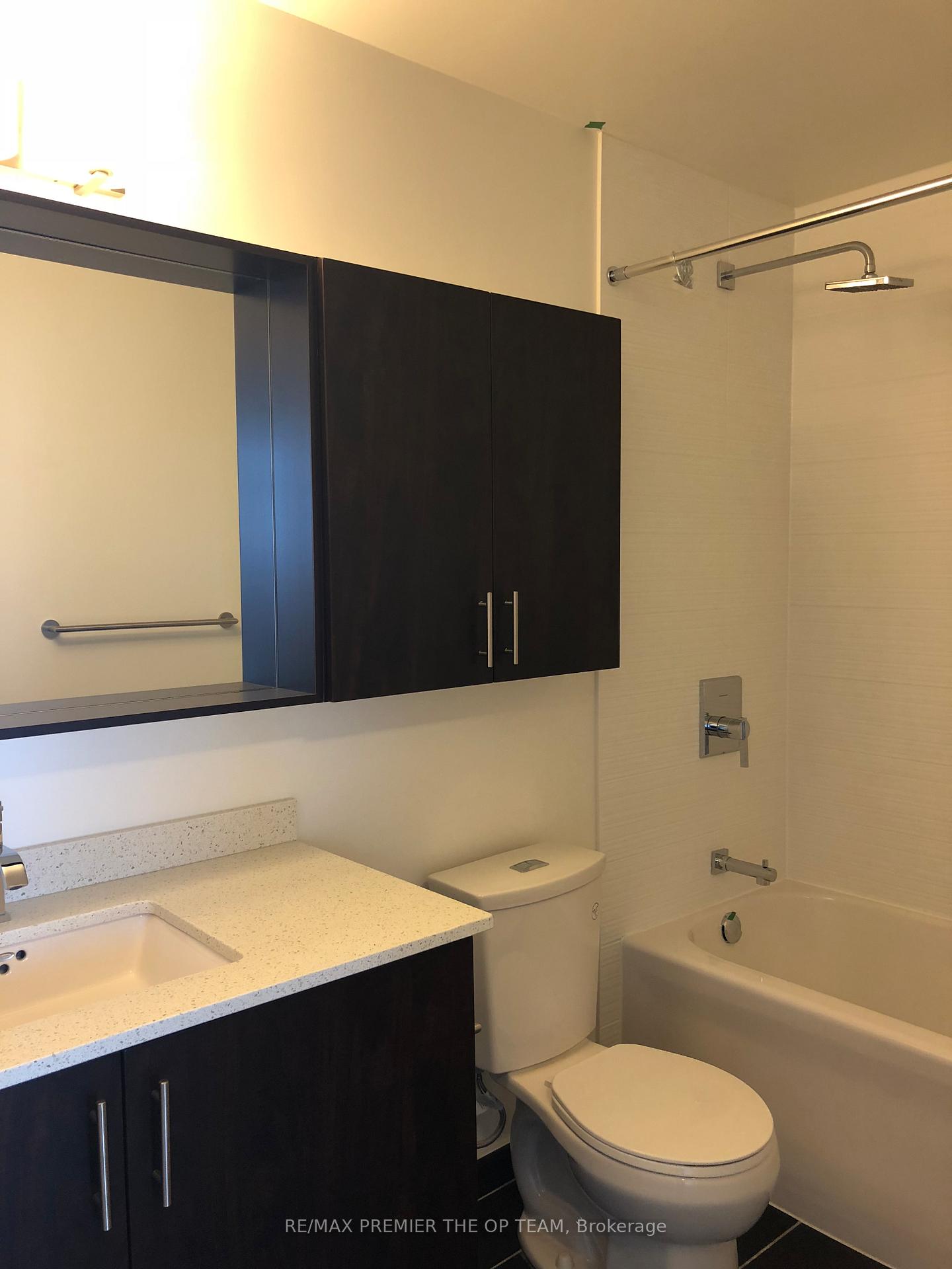 Photo 8 of Unit 2006, 3700 Highway 7, Vaughan, Vaughan Corporate Centre — HOMEH