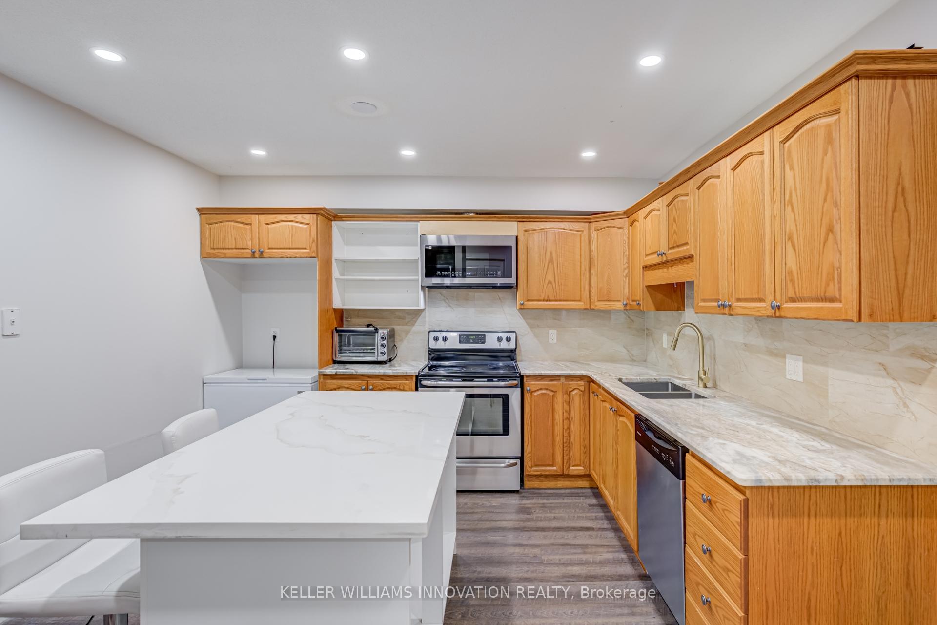 Photo 1 of Unit 401, 1522 King Street E, Kitchener — HOMEH
