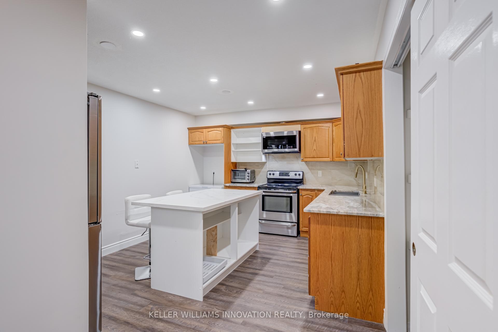Photo 2 of Unit 401, 1522 King Street E, Kitchener — HOMEH