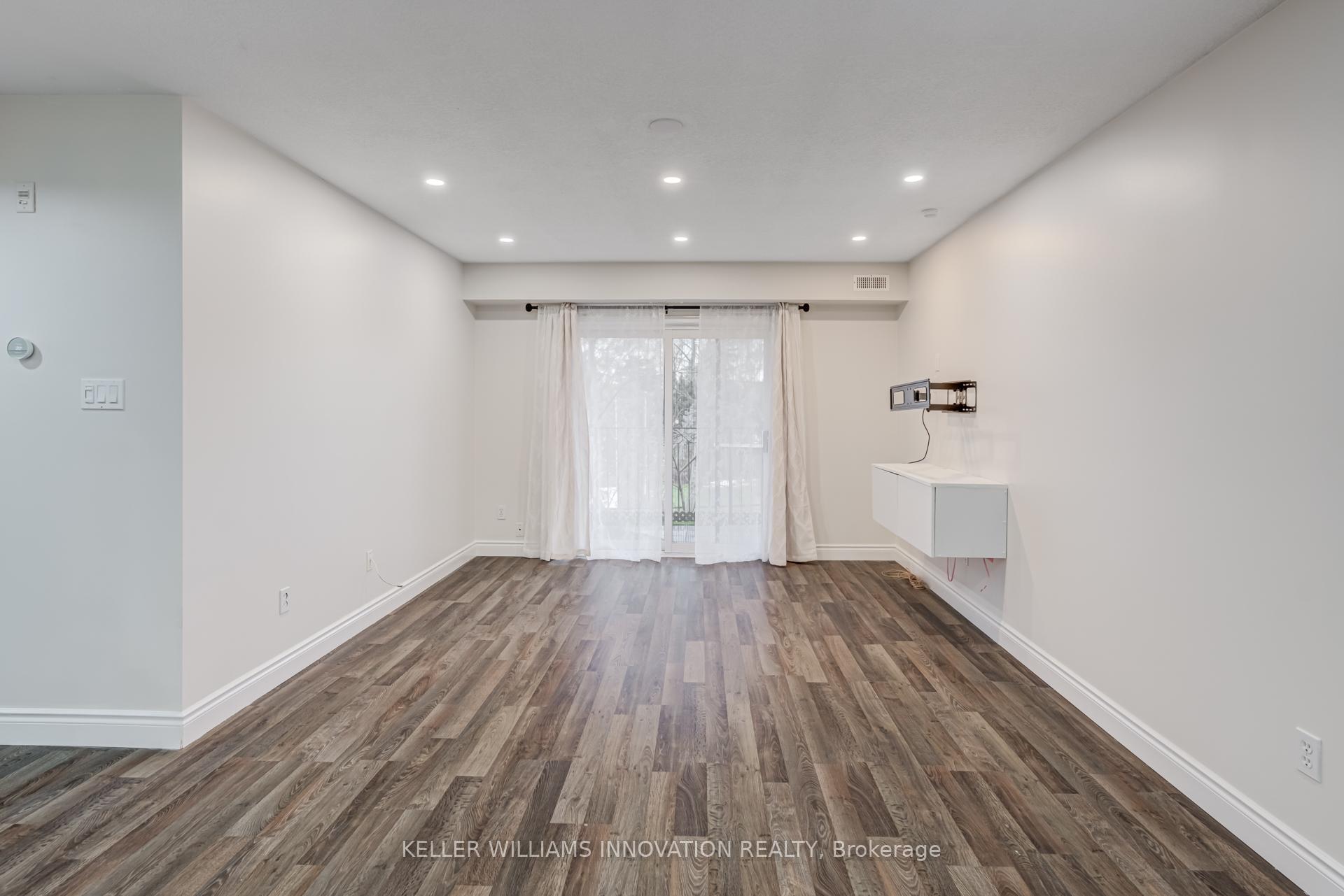 Photo 6 of Unit 401, 1522 King Street E, Kitchener — HOMEH