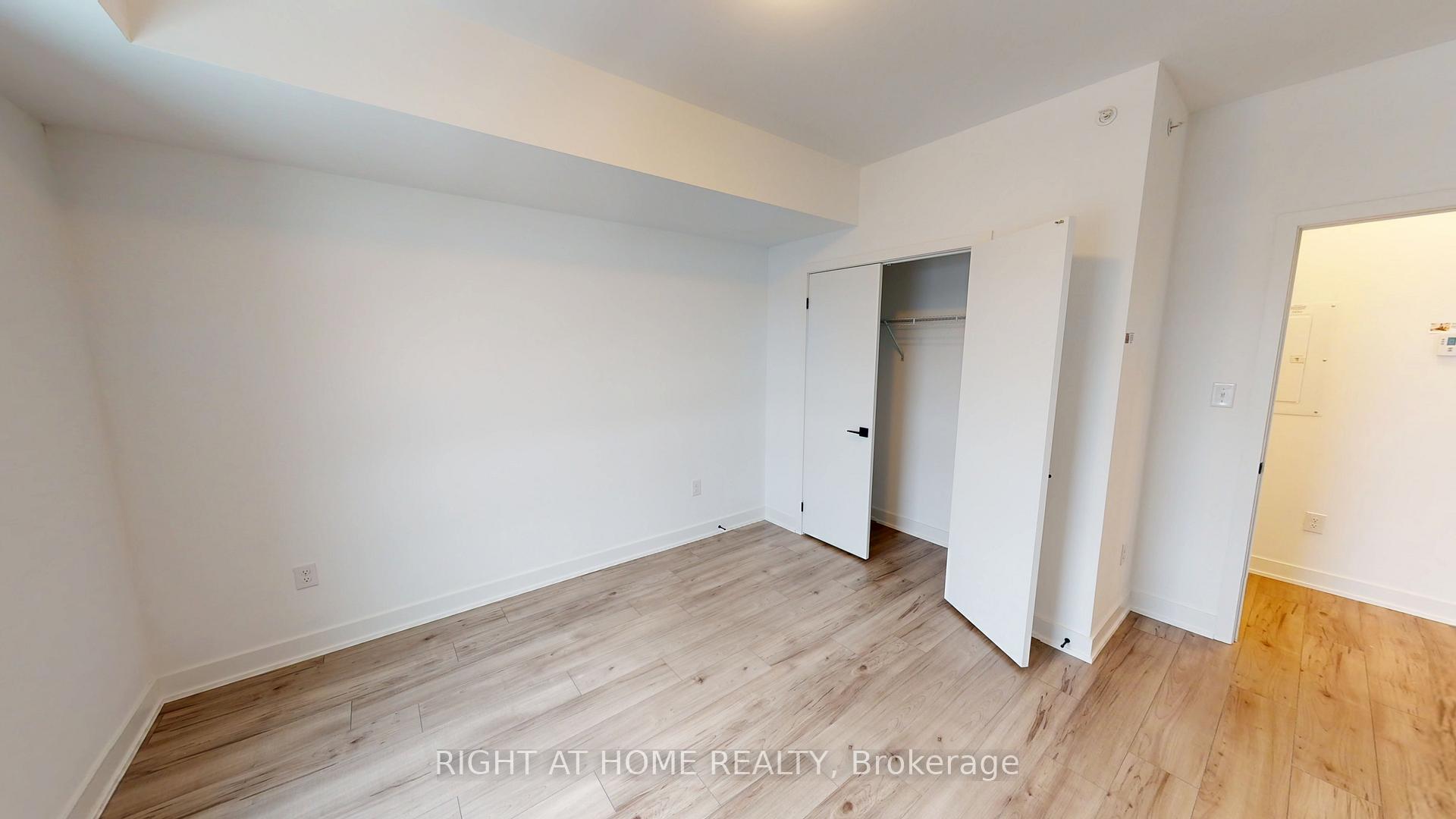 Photo 13 of Unit 612, 4 Spice Way, Barrie, Rural Barrie Southeast — HOMEH