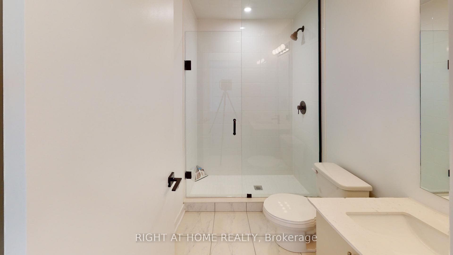 Photo 17 of Unit 612, 4 Spice Way, Barrie, Rural Barrie Southeast — HOMEH