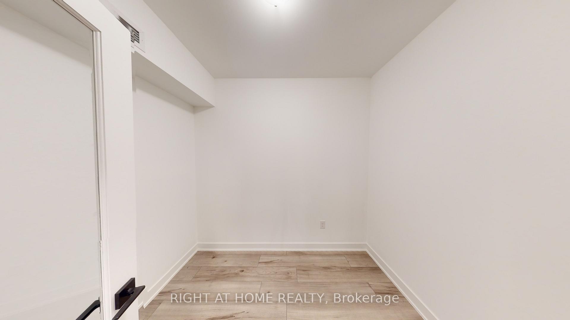 Photo 15 of Unit 612, 4 Spice Way, Barrie, Rural Barrie Southeast — HOMEH