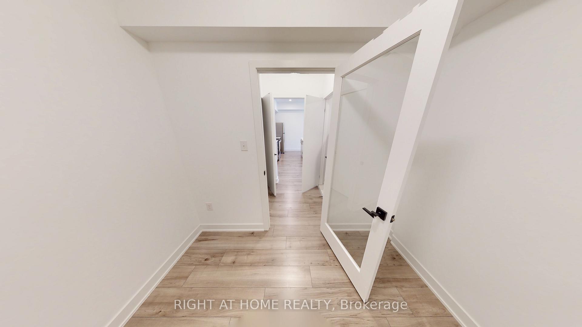Photo 20 of Unit 612, 4 Spice Way, Barrie, Rural Barrie Southeast — HOMEH