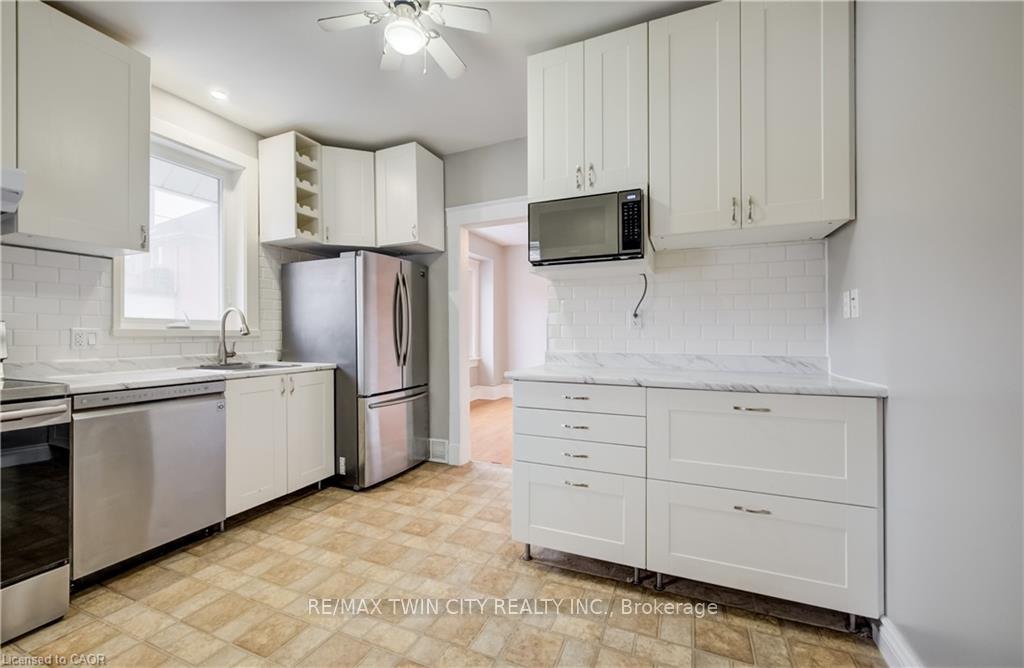 Photo 14 of 151 Courtland Avenue E, Kitchener — HOMEH