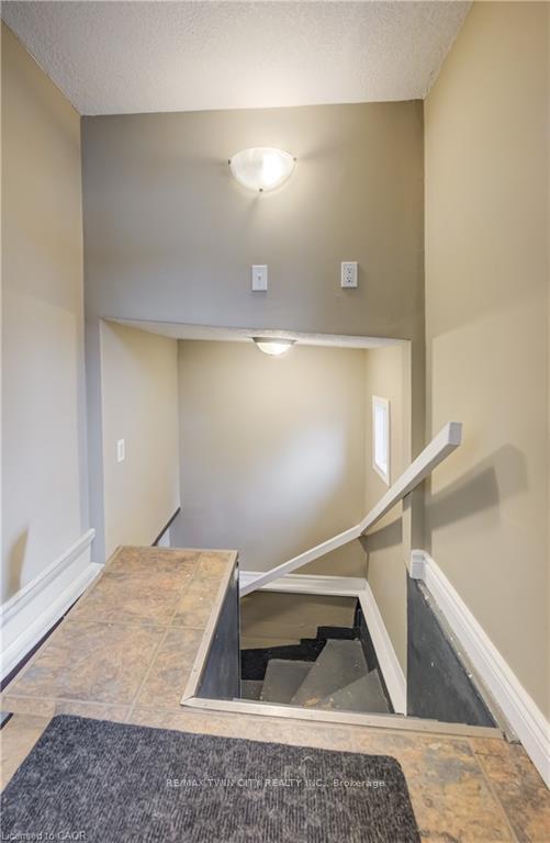 Photo 18 of 151 Courtland Avenue E, Kitchener — HOMEH